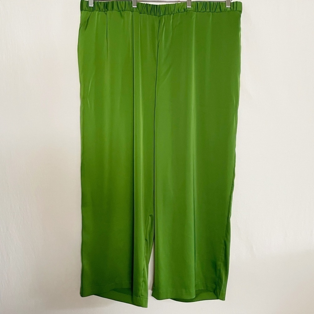 Eloquii 28 Kelly Green Satin Wide Leg Comfy Pull-On Trouser Pants